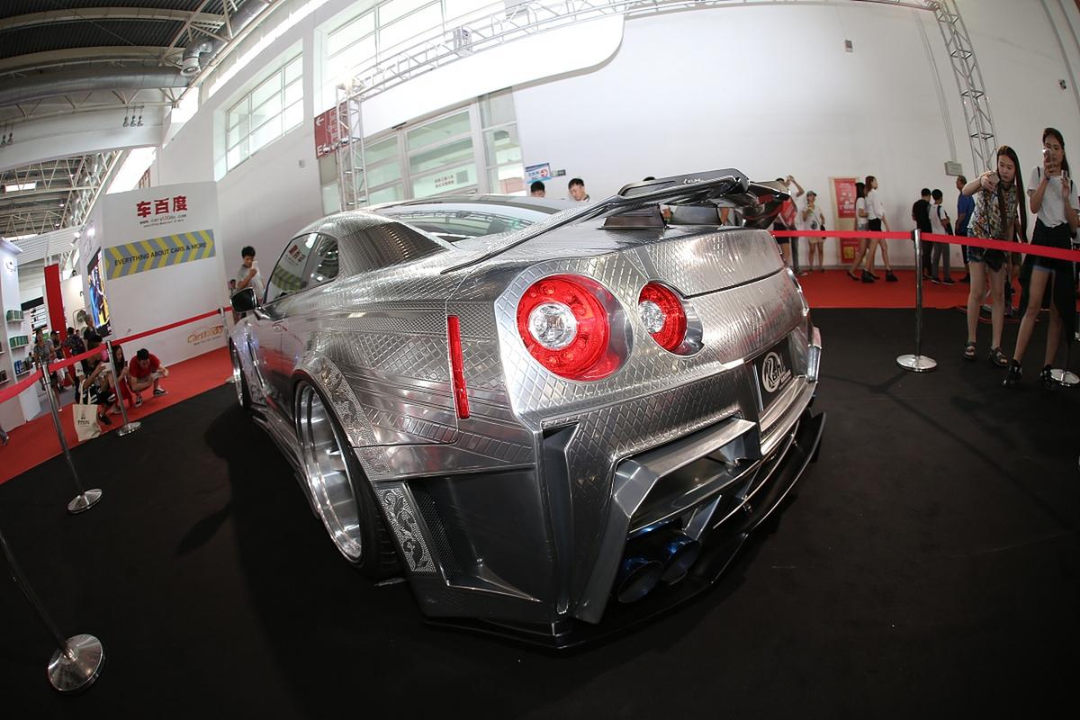 在2022年的天津国际车展上,易车的改装车是自己改装还是合作车企? 在2022年的天津国际车展上,易车的改装车是自己改装还是合作车企?