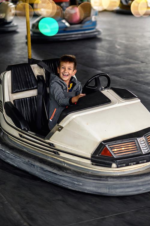 旺达玩转华尔街的演员 旺达玩转华尔街的演员